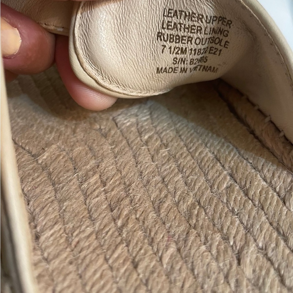 Tory Burch Cream Espadrille Sandals with Gold Accents - Picture 3 of 4